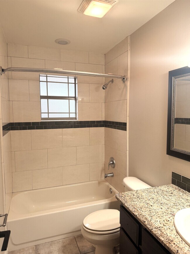 Building Photo - 616 Waxwing Cedar Drive