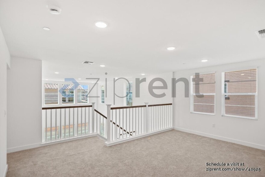 Building Photo - 336 Monastery Dr