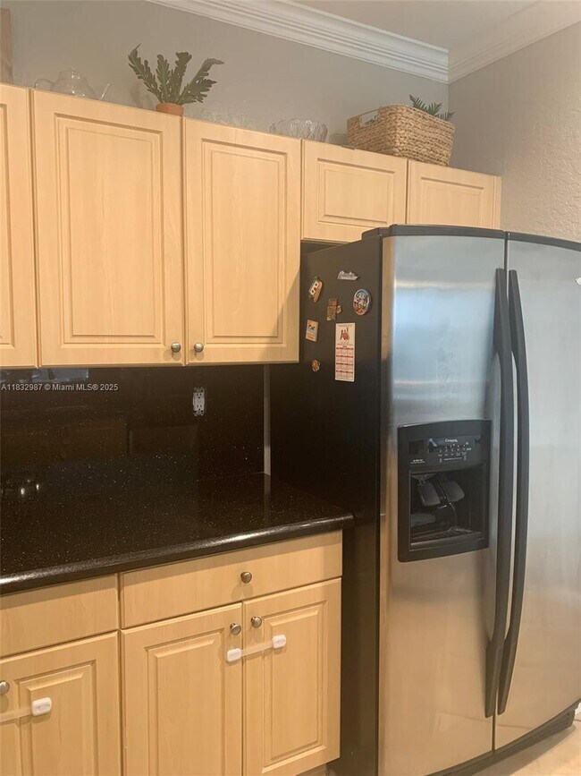 Building Photo - 6331 Landings Terrace
