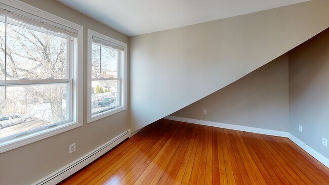 Building Photo - 22-24-24 Kelley Ct