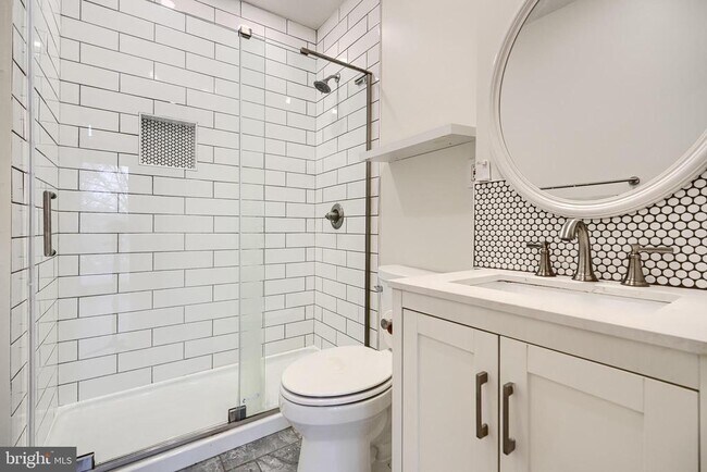 Building Photo - 1413 Anchor St