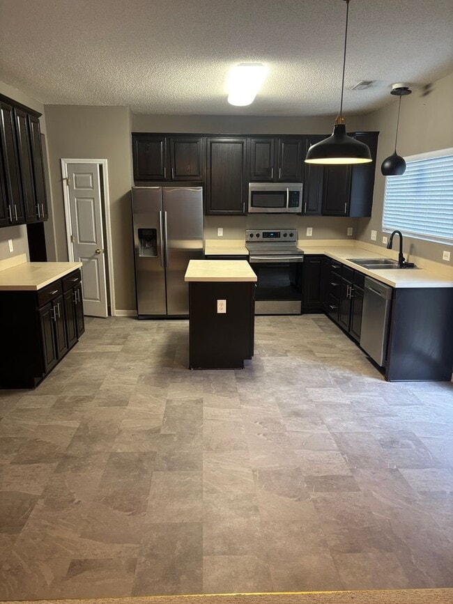 Building Photo - Whitsett