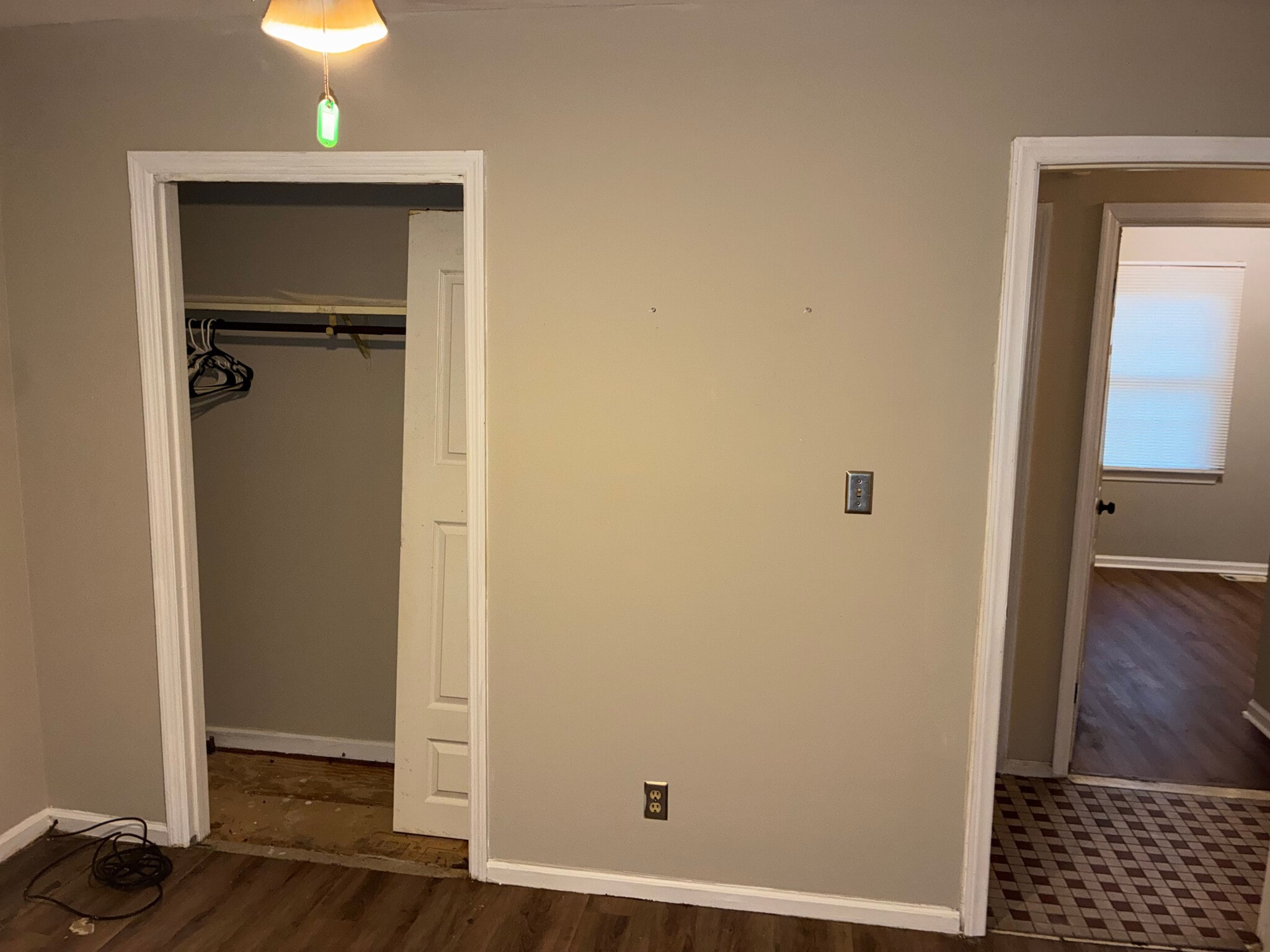 Building Photo - Room in House on Dupree St