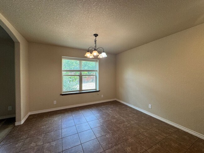 Building Photo - 6801 Deorsam Loop