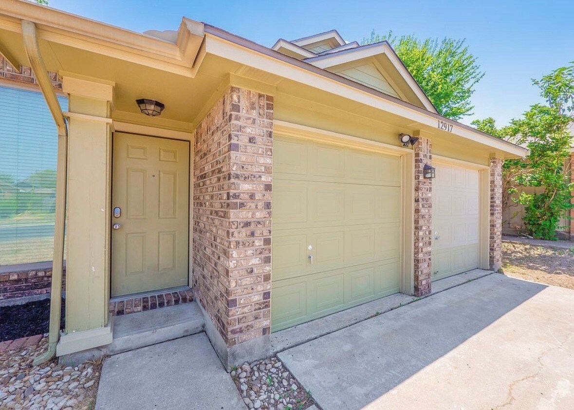 Building Photo - 12917 Meehan Dr