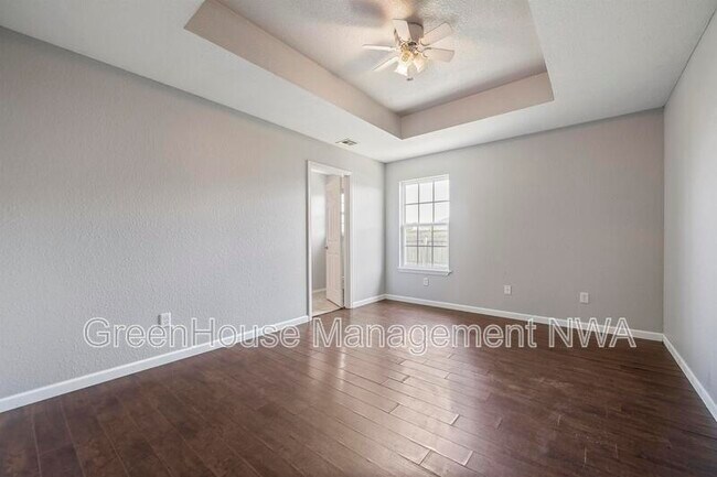 Building Photo - 520 Dewberry Ln
