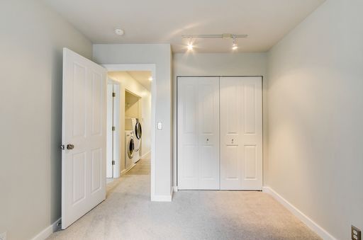 Building Photo - Spacious and Centrally Located Madison Val...