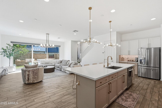 Building Photo - 1973 W Kinfield Trail