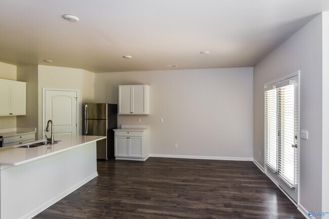 Building Photo - 24964 Delilah Cir