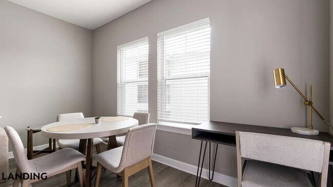 Building Photo - 3050 Steeple Cir