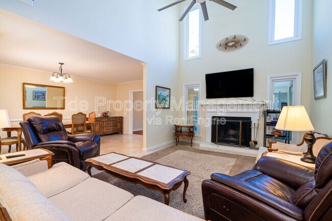 Building Photo - 1206 Ventura Pl