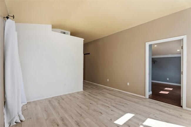 Building Photo - 28 Fairfield