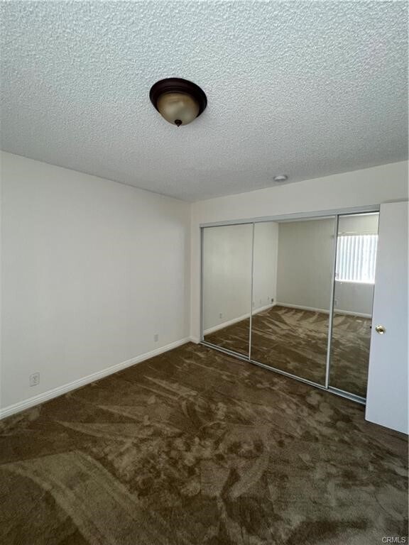 Building Photo - 875 W 11th St