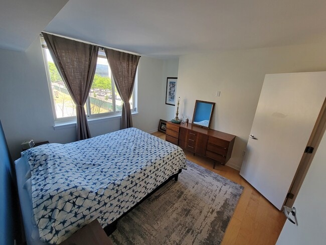 Building Photo - 1000 New Jersey Ave SE