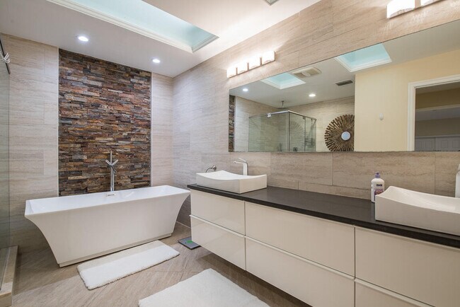 Building Photo - 10790 White Aspen Ln
