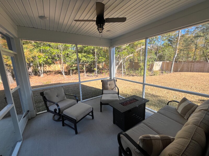 Building Photo - 3093 Grinnell St