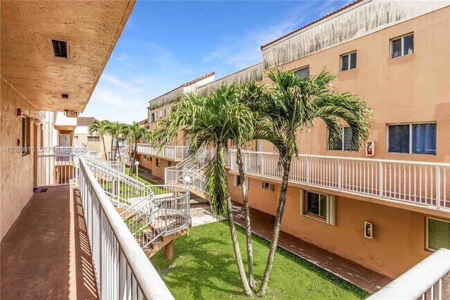 Building Photo - 14905 SW 80th St