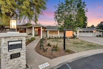 Building Photo - 2054 E Rancho Dr