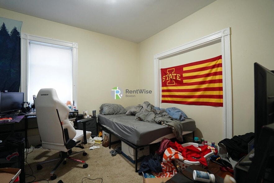 Building Photo - 795 Columbia Rd