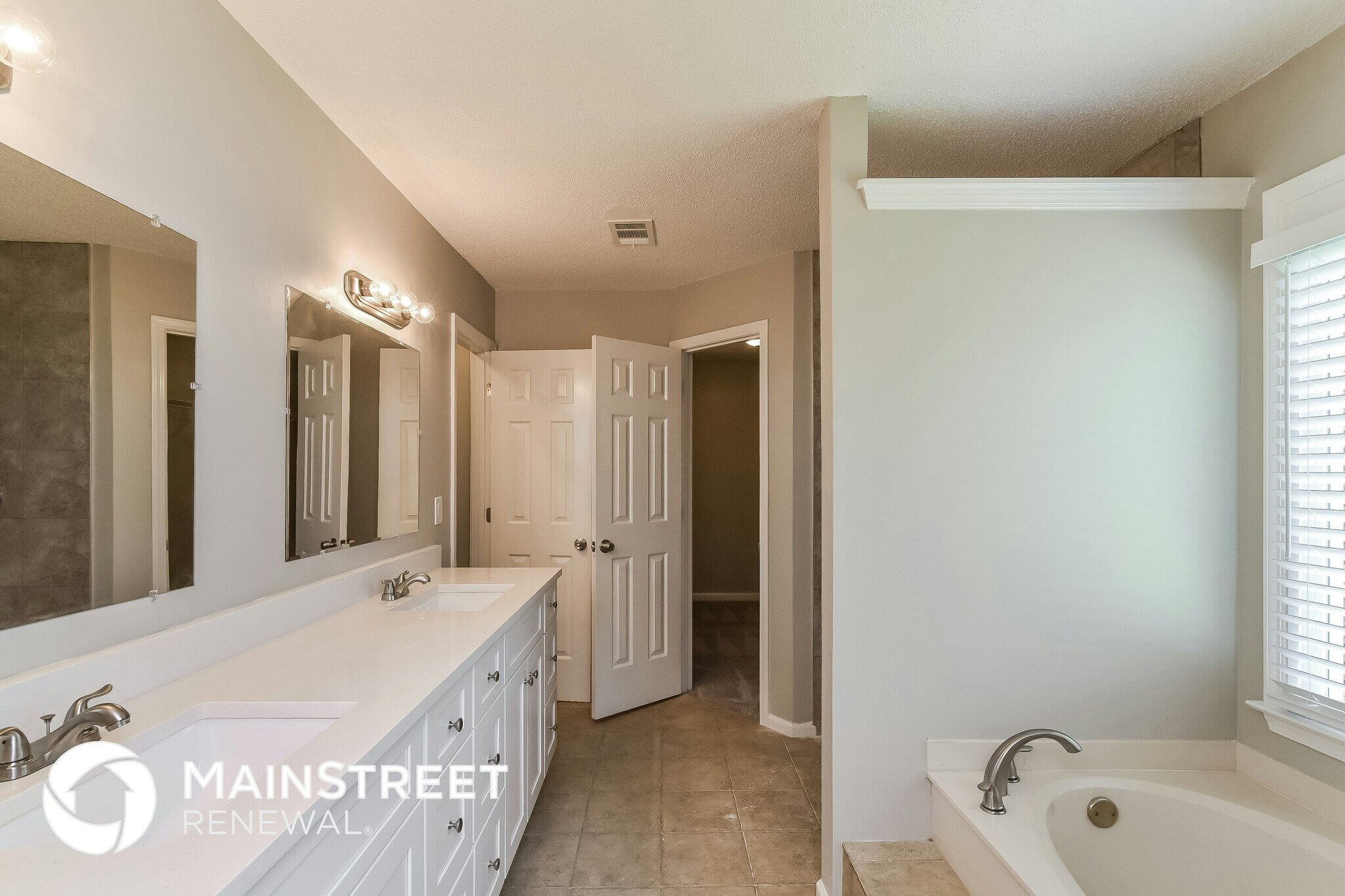 Building Photo - 353 Cimarron Way