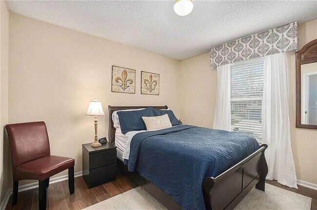 Building Photo - 18443 W 160th Terrace