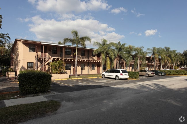 Primary Photo - Arthur Street Apartments