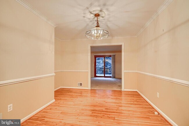 Building Photo - 414 Five Farms Ln