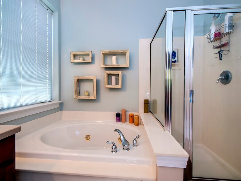 Building Photo - 7819 Chaddsley Dr