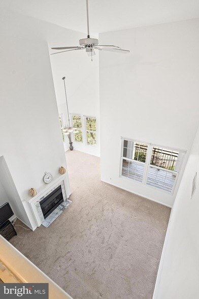 Building Photo - 46628 Drysdale Terrace