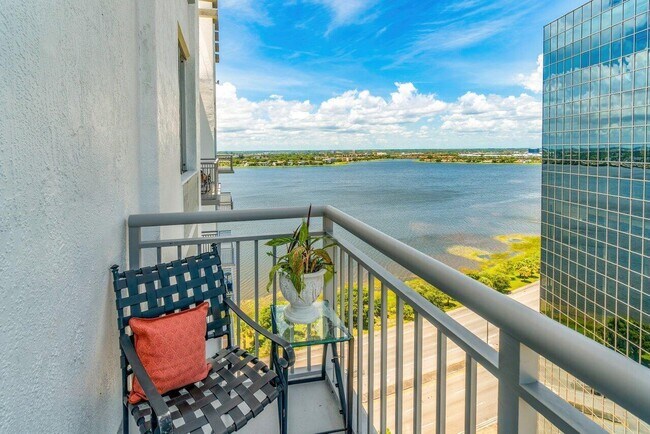 Building Photo - 300 S Australian Ave