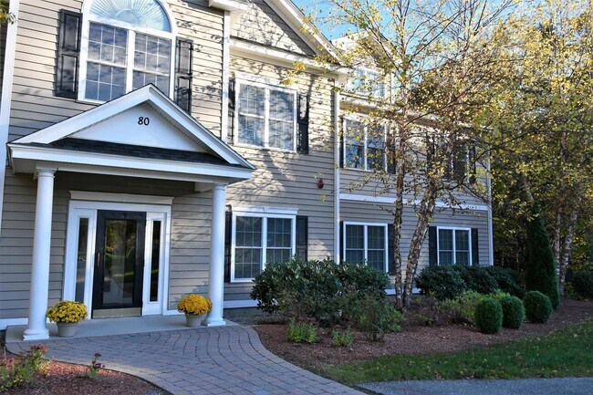 Building Photo - 80 Carriage Way