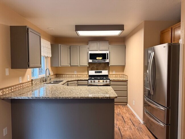 Building Photo - Home in Hayden