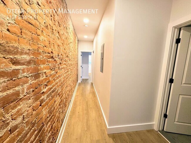 Building Photo - 1117 S 56th St
