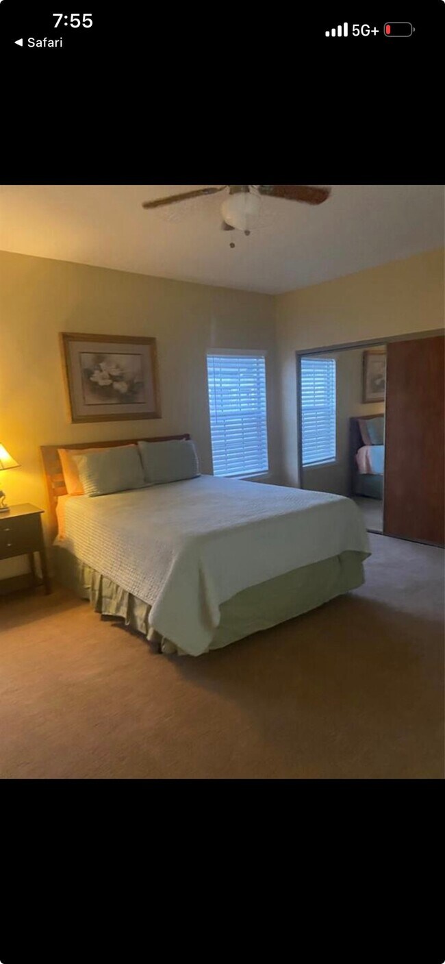 Building Photo - 580 Wilcrest Dr