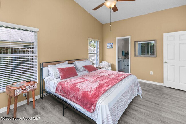 Building Photo - 4243 Pondapple Dr