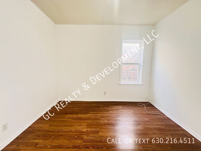 Building Photo - ***CHICAGO LAWN NEIGHBOORHOOD / 2 BDRM - 1...