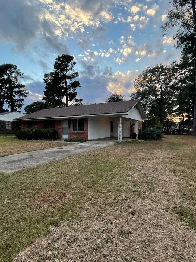 Building Photo - Rental Property