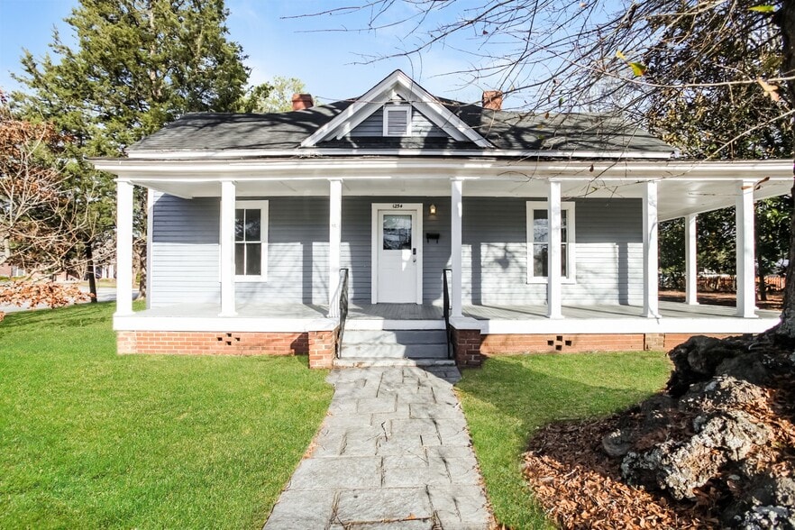 Building Photo - 1254 Hunt St