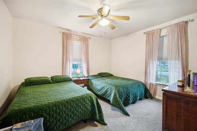 Building Photo - 801 Bishop St