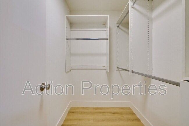 Building Photo - 86 Dalma Dr