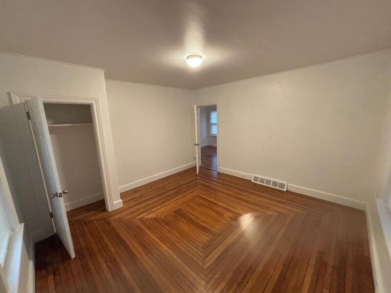 Building Photo - 697 Willett Ave