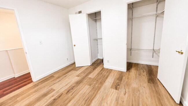 Building Photo - 2132 Forbes Ave