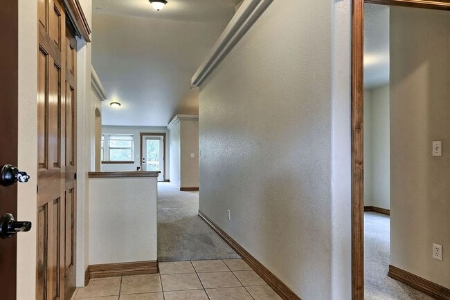 Building Photo - 2244 Muir Ln