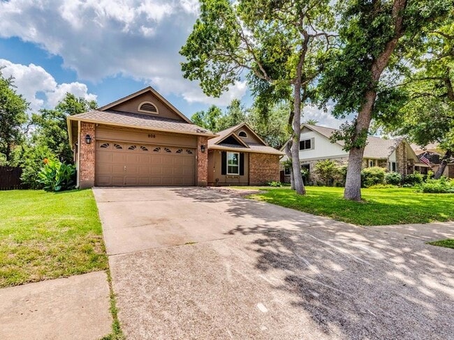 Building Photo - 808 Timber Trail