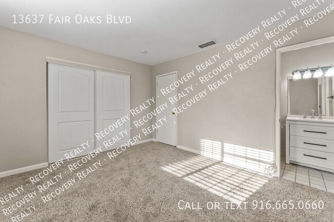 Building Photo - 13637 Fair Oaks Blvd