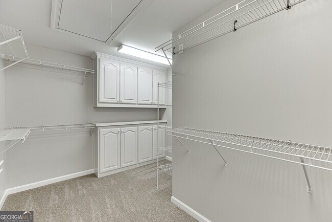 Building Photo - 9345 Riverclub Pkwy