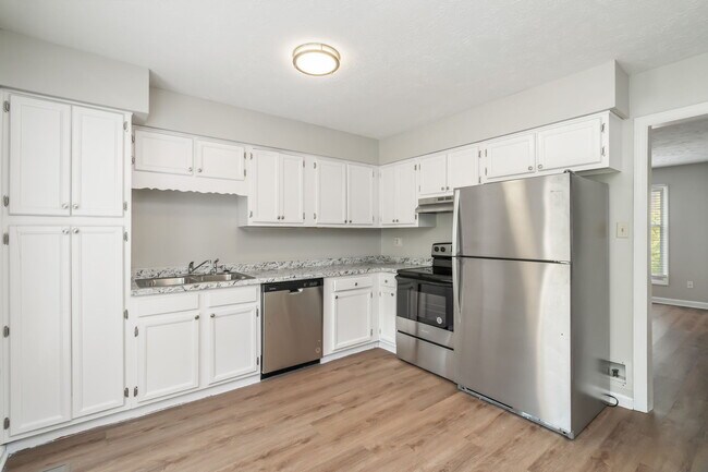 Building Photo - 4051 Heather Ct NW