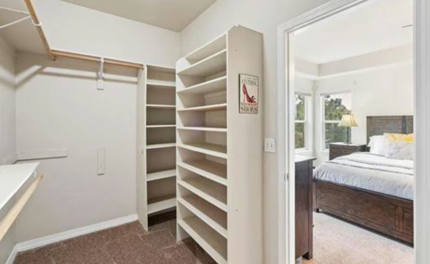 Building Photo - 7113 Oak Valley Dr