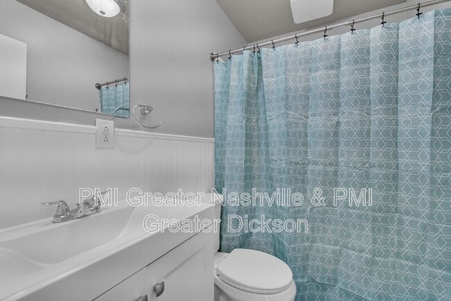 Building Photo - 816 Greenland Dr