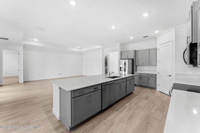 Building Photo - 1464 Island Ave NW